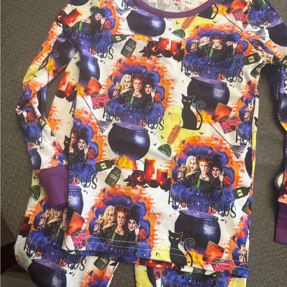 Hocus Pocus Themed Pajama Set NWOT BAMBOO